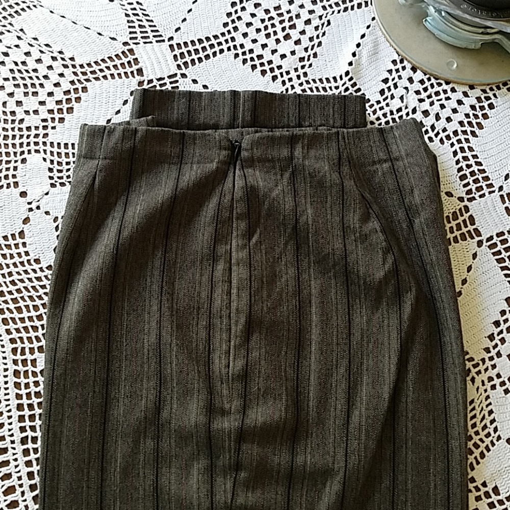 Pants - Picture 3 of 4